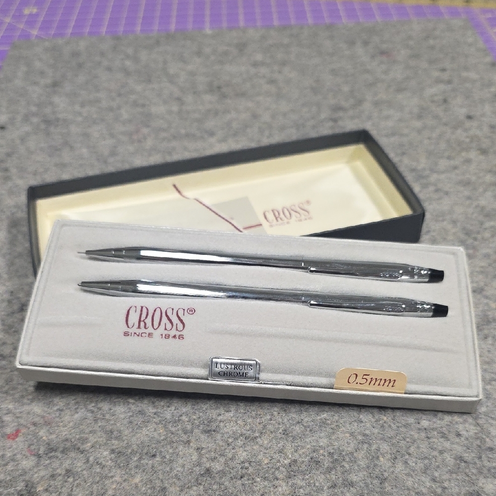 Chrome Ballpoint Pen and 0.5mm Mechanical Pencil Set — Silver